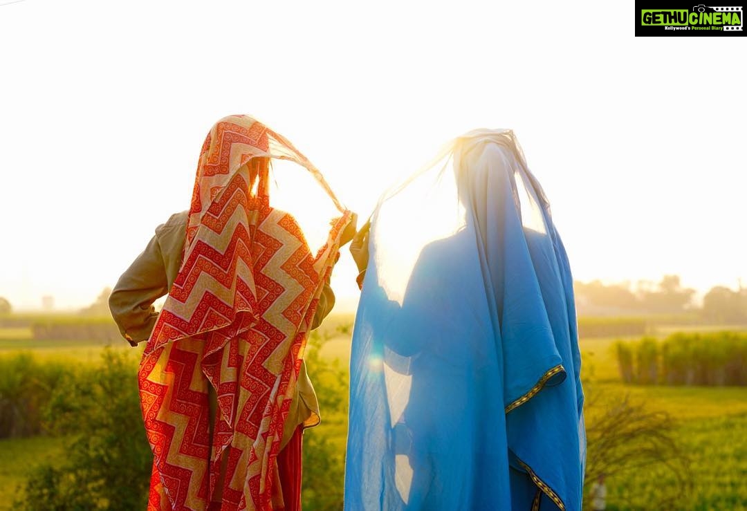 Bhumi Pednekar Instagram - उजली सुबह तेरी ख़ातिर आयेगी.... #saandkiaankh . . @taapsee @tusharhiranandani @nidhiparmarhira @anuragkashyap10 @reliance.entertainment @itsvineetsingh #prakashjha Clicked @bhavyanshusingh Baghpat