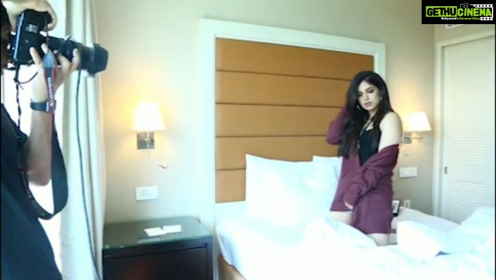 Bhumi Pednekar Instagram - Poser for life 😋💁🏻♀️ ~ @feminaindia ~ #Shoot #BTS #FeminaIndia #CoverGirl #Saturday #Hello #WeekendVibe