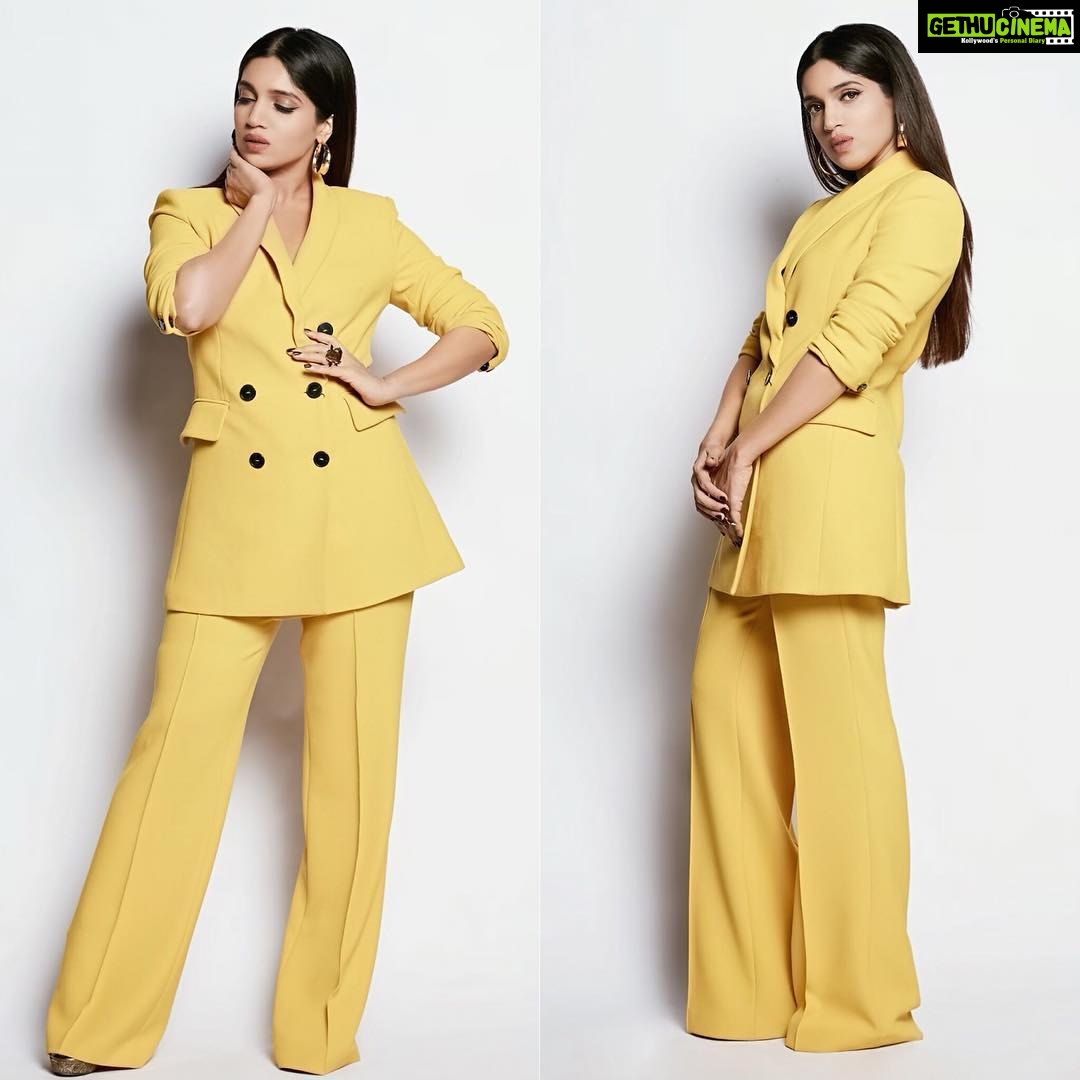Bhumi Pednekar Instagram - Mellow yellow 😊 #sonchiriya #hello #tuesday #love #yellow #stylefile @shaleenanathani @danielcbauer @sonikapaliya @kadamajay @hmehta75 @crastosuzan