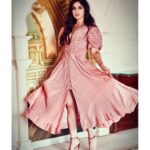 Bhumi Pednekar Instagram - 💃🏻 . . Styled by @shaleenanathani Makeup @sonicsmakeup Hair @hairstories_byseema Team @hmehta75 @crastosuzan 📷 @kadamajay #stylefile #sonchiriyapromotions #sonchiriya #1stmarch
