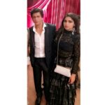 Bhumi Pednekar Instagram - Your already amazing night can only be made better with a picture with @iamsrk ❤️ #fangirl #love #srk