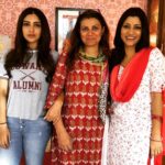 Bhumi Pednekar Instagram - With my dolly @konkona and the real Sitara @alankrita601 #DollyKittyAurWohChamakteSitare @ektaravikapoor & @ruchikaakapoor thank you for bringing us together 😘 #JoinTheRebelution