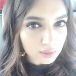 Bhumi Pednekar Instagram - Looking at you baby ✌🏻 #shootlife #diwali #tuesday #hello #love