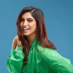 Bhumi Pednekar Instagram - Smile that’s a mile 😄 . . . #goodmorning #love #happy #smile #friday #hello @lakhanifootwear 🌹