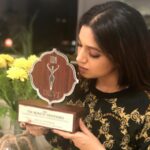 Bhumi Pednekar Instagram - On the #internationaldayofgirlchild ,I dedicate my #DeviAward to my parents #SatishPednekar & #SumitraPednekar who dedicated their lives into making us fearless and strong girls with a voice.They taught us that we are meant to shine and nothing should be able to hold us back.They taught us kindness and to hold the courage to fight in justice.Thank you dad and mom 😘 @newindianexpress