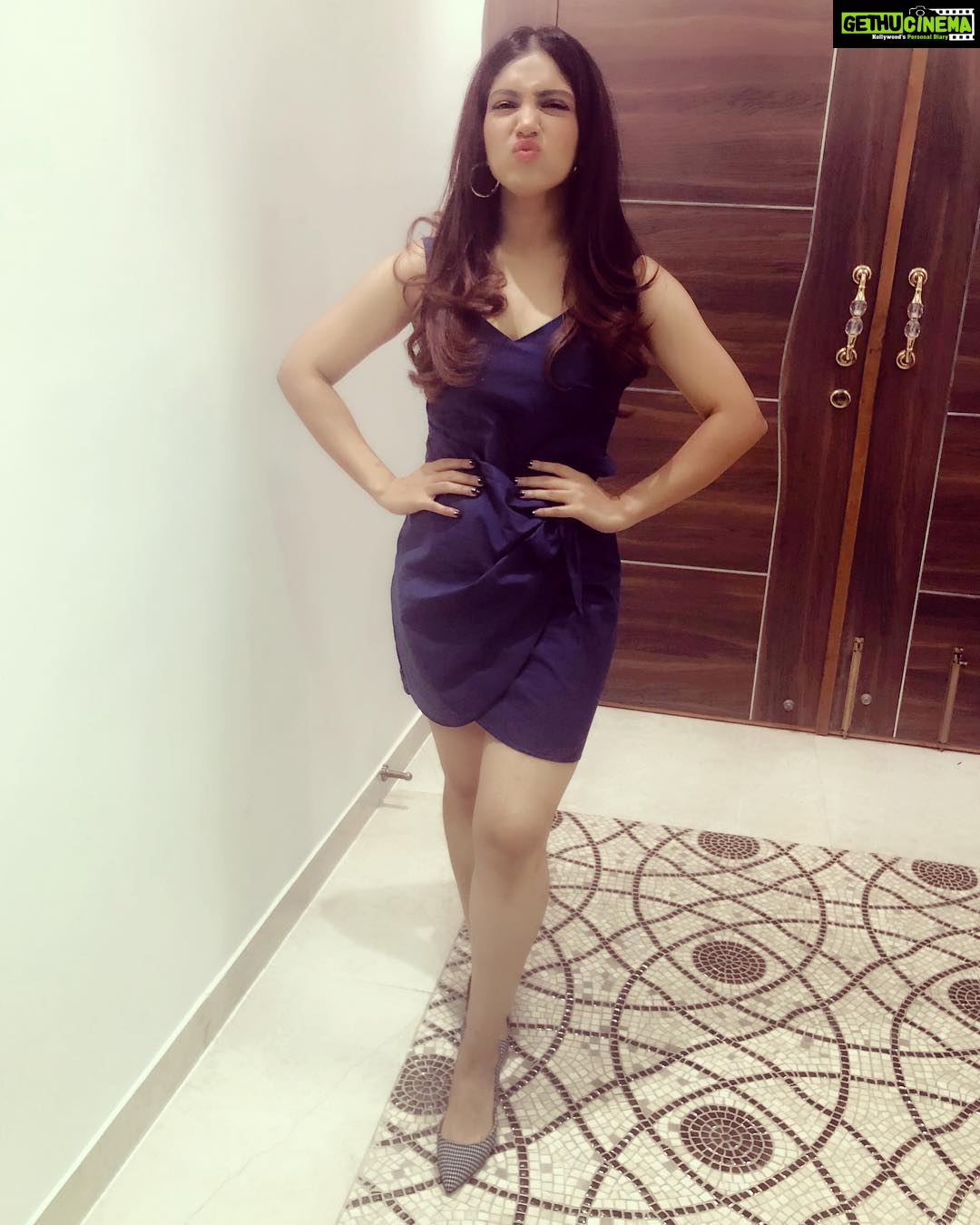 Bhumi Pednekar Instagram - Hello people 😘 Wearing @appapop Styled by @sukritigrover #dressedup #hello #tuesday #love