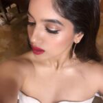 Bhumi Pednekar Instagram - Red 👄