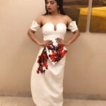 Bhumi Pednekar Instagram - 🌹 🌹 🌹 . . . Wearing @tanieyakhanuja for Femina #mrsstylista Styled by @sukritigrover Assisted by @piasinha Makeup @savleenmanchanda Hair @seemakhan1988 My tribe @hmehta75 @crastosuzan #hello #morning #love #dressedup