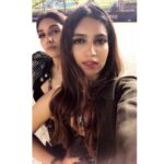 Bhumi Pednekar Instagram - My Tribe @samikshapednekar 💕 #bptravels #hello #singapore #love