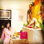 Bhumi Pednekar Instagram - At times I get so overwhelmed with your presence I get teary eyed.I promise to be kind,strong and generous :) Happy Ganesh Chaturthi ❤️