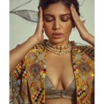 Bhumi Pednekar Instagram - 24 Karat ✨ . . . Wearing @anamikakhanna.in #BadhaaiDo #Stylefile #sunday #love #badhaaidoincinemas