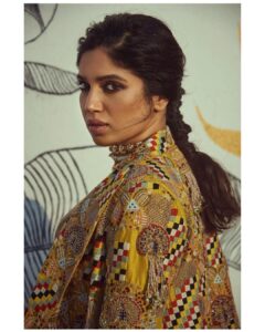 Bhumi Pednekar Instagram - 24 Karat ✨ . . . Wearing @anamikakhanna.in #BadhaaiDo #Stylefile #sunday #love #badhaaidoincinemas