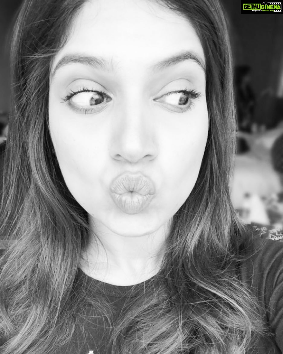 Bhumi Pednekar Instagram - Cuckoo😜 #just #hello #crazyeyes #madsoul #pout #love #boredfie