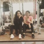 Bhumi Pednekar Instagram - ✌🏻 @samikshapednekar