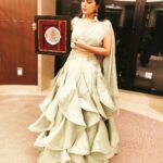 Bhumi Pednekar Instagram - Thank you #nbtutsavawards2018 🙏🏻 All your love is very motivating ❤️