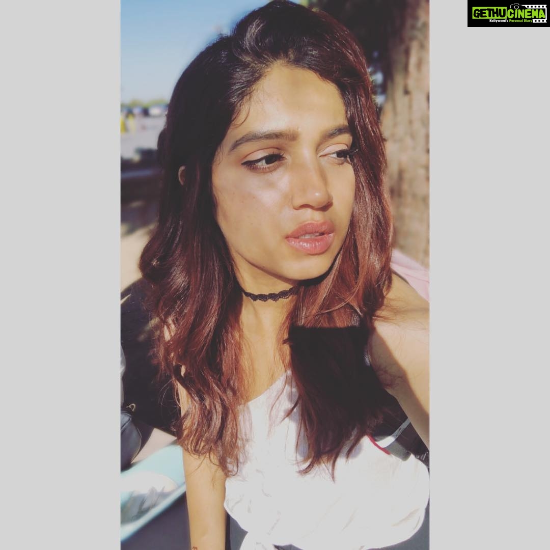 Bhumi Pednekar Instagram - *just* #hello #mood #saturday #love