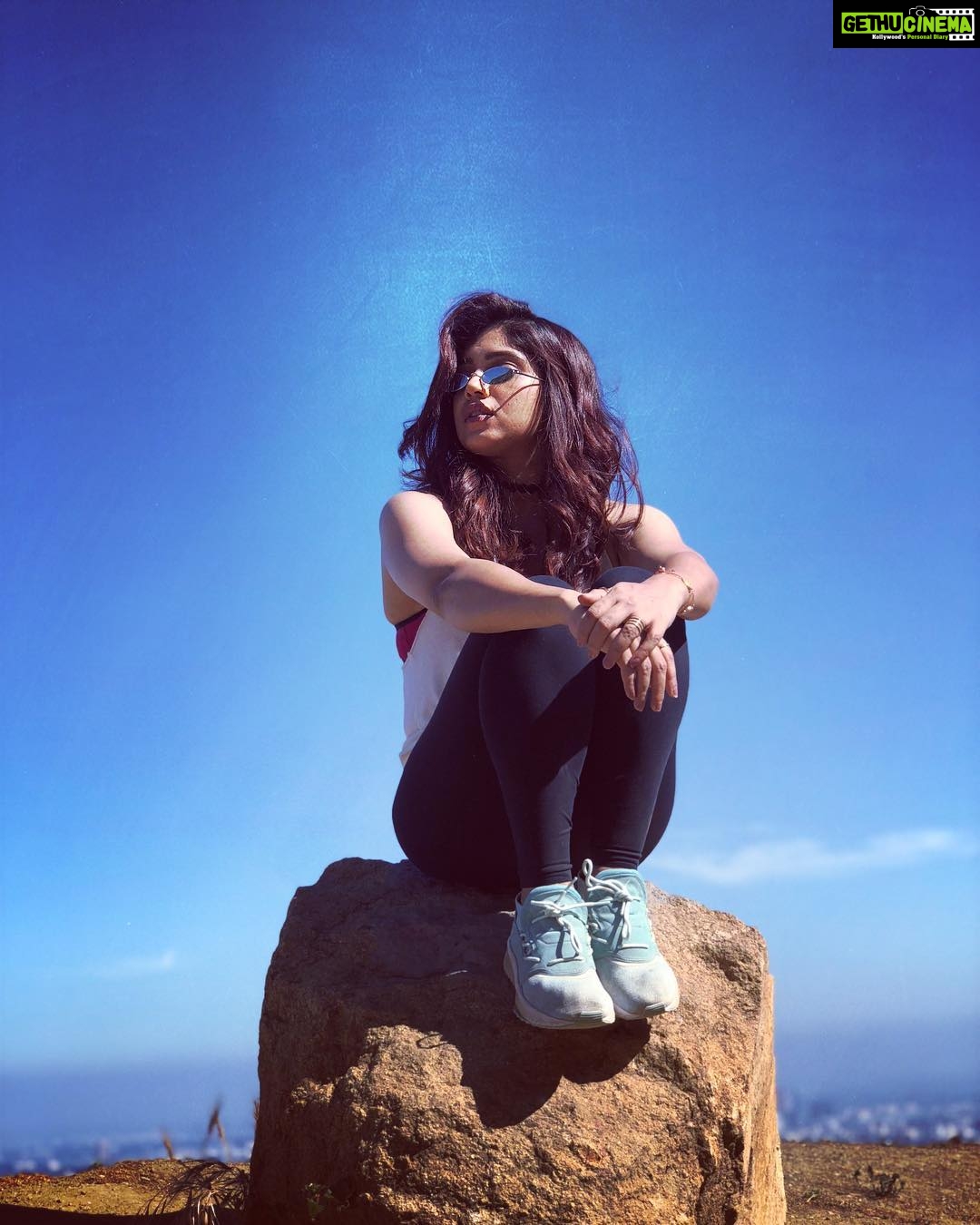 Bhumi Pednekar Instagram - Clear skies and a happier heart ❣ #spotthetourist #love #la #life #happiness #peace #hike