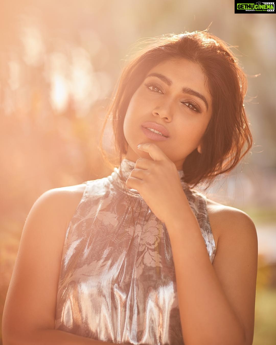 Bhumi Pednekar Instagram - GoodMorning ☀️ @asiaspa.india March Issue #covergirl #summer #sunkissed #friday #feels #morning #love