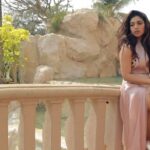 Bhumi Pednekar Instagram - Here's a glimpse of this beautiful shoot for @asiaspa.india & all the scenes that went into it! Clicked by the amazing @rohanshrestha, Styled by the lovely @alliaalrufai, Assisted by @shraddhalakhani, Makeup by @meherakolahofficial 😘 Hair by @amitthakur_hair ❤ #covergirl #MarchCover #musing #love #bts #summer #vibe #poser