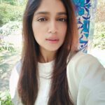 Bhumi Pednekar Instagram - Hello Sunday ✌🏻 #sunday #love #summer #morning #poser #sonchiriya