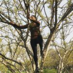 Bhumi Pednekar Instagram - Latest obsession..climbing trees ✌🏻#friday #love #nature #sonchiriya #chambal #mornings #summer