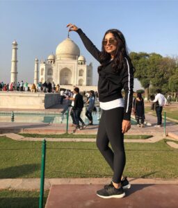 Bhumi Pednekar Instagram - Cause certain poses are just important to do 🙃. #wahtaj #tajmahal #teamBP #agra #sonchiriya #thursday #clichèenough