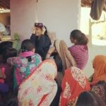 Bhumi Pednekar Instagram - While I prepare for my present, sharing a bit of my past with these beautiful and strong women.#GoriTuLathMaar (on popular demand)on my head and an open defecation free india as my intention.Toilet is a necessity and a right.Lets spread the message and educate one and all 🙏🏻 #opendefecationfreeindia #NoOpenDefecation #ToiletEkPremKatha #CleanIndia #HealthyIndia #swachhbharat Dholpur