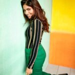 Bhumi Pednekar Instagram - If you don’t have a smile,I will give you mine 😁 @verveindia Photography: @taras84 Styling: @divyakdsouza Make-up and hair: @eltonjfernandez @inega.in #HappyNewYear #CoverShoot #Musing #Shootlife #VerveIndia #JanIssue #colourblock