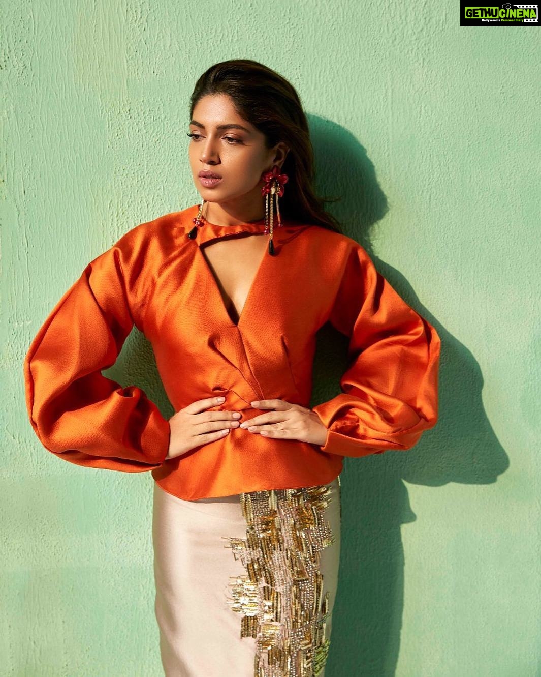 Bhumi Pednekar Instagram - Colours are powerful way to express your truest self 🌈 @verveindia Wearing @bibhumohapatra Clicked by @taras84 Styled by @divyakdsouza Makeup @eltonjfernandez #HappyNewYear #CoverShoot #Musing #Shootlife #VerveIndia #JanIssue #colourblock