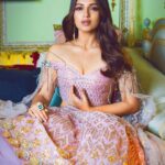 Bhumi Pednekar Instagram - Pause.Breathe.Conquer @khushmag ❤️ #Unstoppable #Independent #Photoshoot #Shootlife #Power #Courage #📸 #Covergirl #DecemberCover #khushmag #weddingtimes