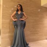 Bhumi Pednekar Instagram - In the middle of black and white. Dressed for the closing of #iffigoa2017 🙏🏻 Outfit: @gauravguptaofficial Earrings: @purabpaschim Ring : @mohabygeetanjali Styled by @aasthasharma612,assisted by @aditiagrawal12 Makeup by @makeupwali, Hair by @gusainrama