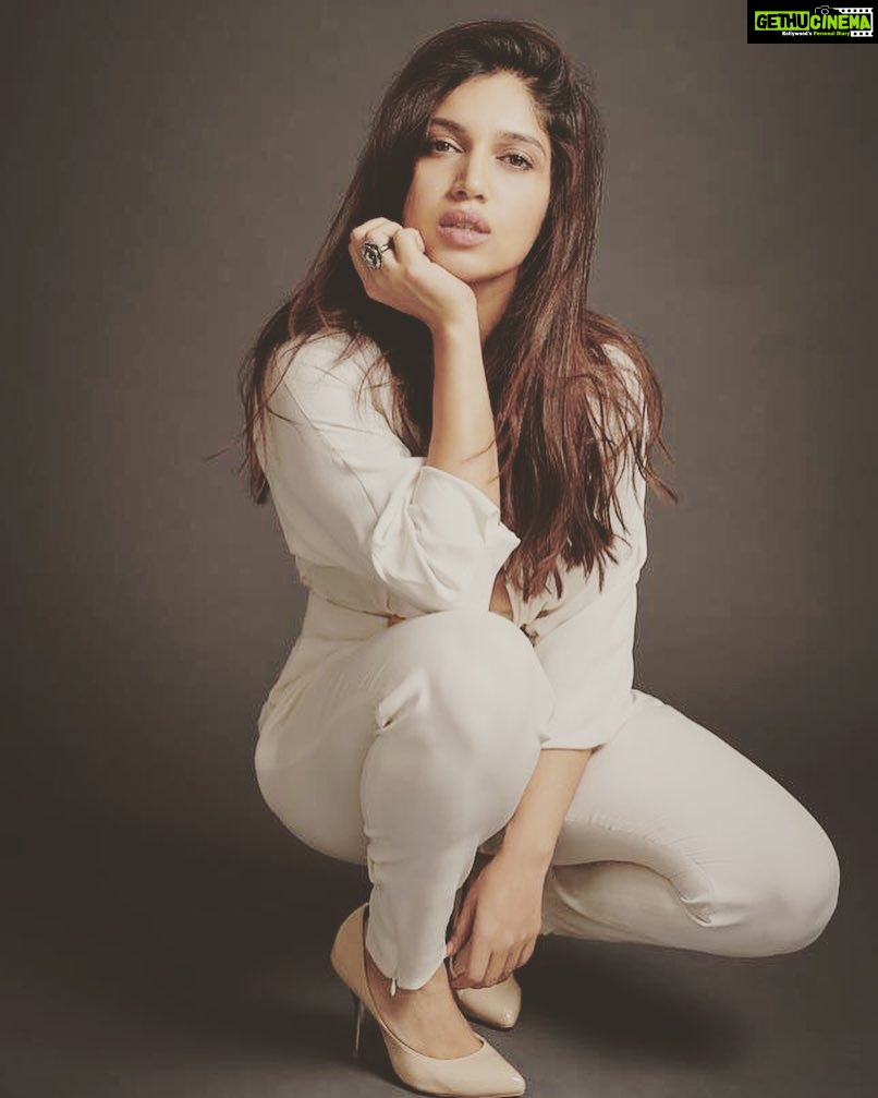 Bhumi Pednekar Instagram - Vibing the 90's with @filmfare ❤️ Throw back to a super shoot with the amazing @farrokhchothia 🙏🏻 Styled by @mohitrai curated by @meeteshtaneja .Don't know how I missed these but I love them.More to follow soon ✌🏻