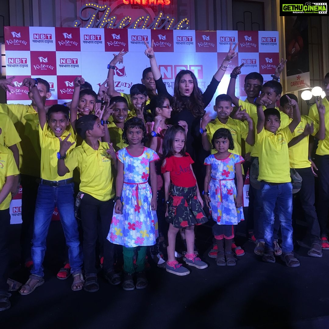 Bhumi Pednekar Instagram - Had an amazing time celebrating #childrensday at kidszania with these beautiful children .Thank you #navbharattimes and #kidszania for having me over 🙏🏻 Truly grateful ❤️