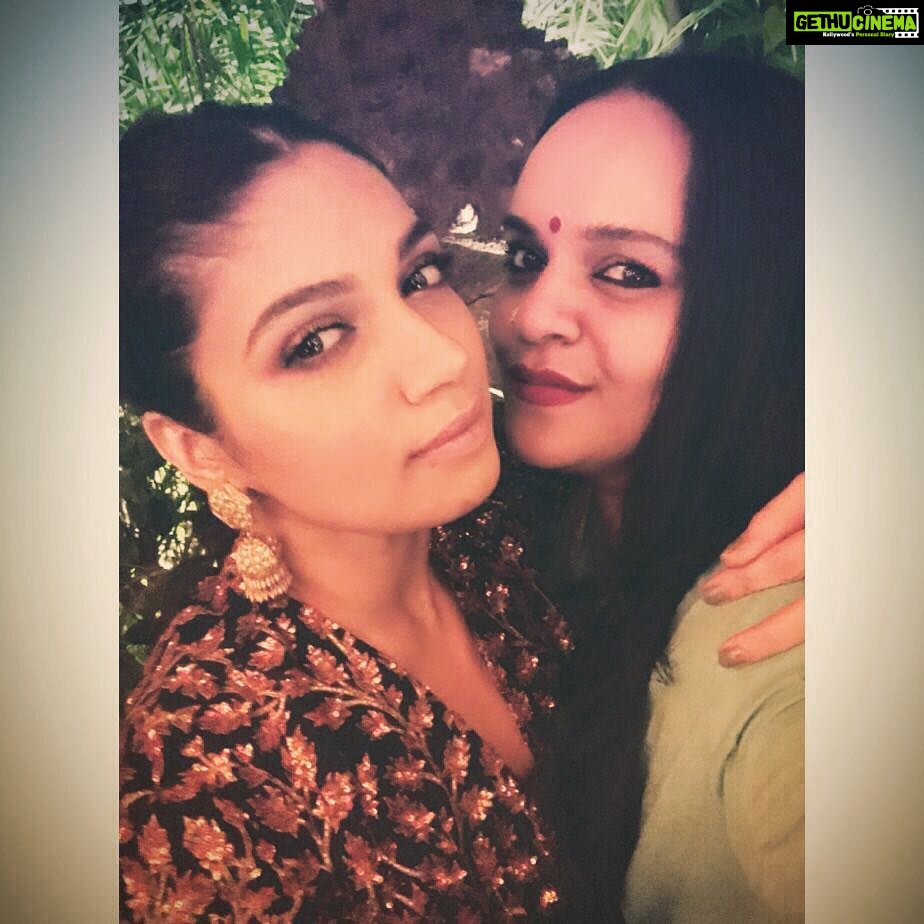 Bhumi Pednekar Instagram - My Forever @shanoosharmarahihai ❤️#ItsDiwaliBro #DressUp