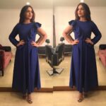 Bhumi Pednekar Instagram - Blue seems to be the colour of the week for me 💙 Had an amaze time chatting with @rajeevmasand 🙏🏻 Shoes- @aldo_shoes Dress- @labelmanikananda nanda Handcuff - @swarovskiindia Earrings- Shilpa puri jewellery Managed by @hmehta75,styled by @aasthasharma612,assisted by @aditiagrawal12