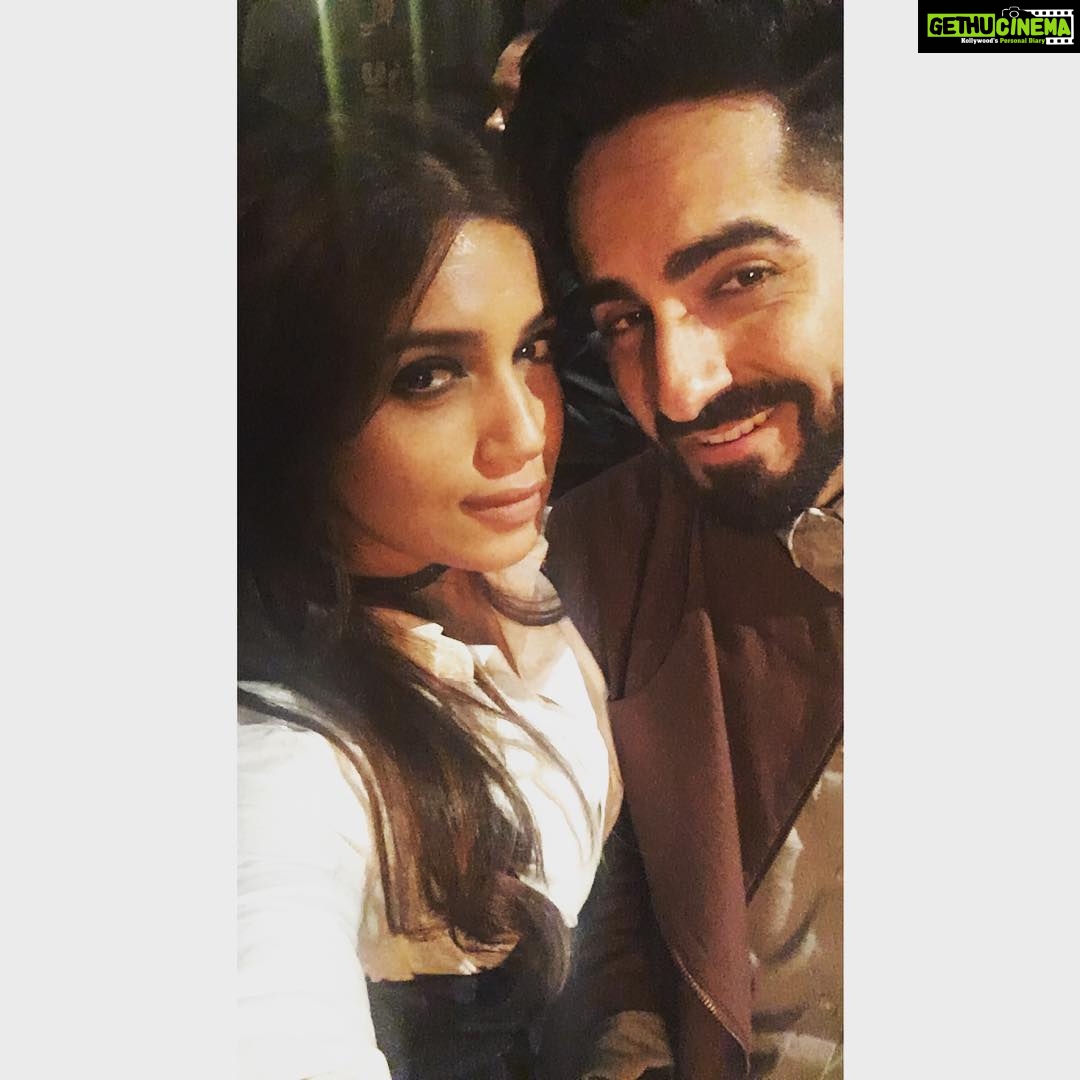 Bhumi Pednekar Instagram - Wishing one of my closest friends,the nicest,hardworking,kind and super talented @ayushmannk ,A very Happy birthday ππππ.May this year be full of happiness,love and super cinema β€οΈπππ» #happybirthdayayushmannkhurrana