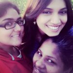 Bhumi Pednekar Instagram - GIRLS ✌🏻@makeupwali @nivatesurekha #TeamLove #Squad #WorkThatMagic #toiletekpremkatha