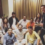 Bhumi Pednekar Instagram - When your #ShubhMangalSaavdhan family gets together it's pure happiness ❤️ Iss Dil ke Laddoo bant Gaye @ayushmannk @krishikalulla @eros_now @aanandlrai @jimmysheirgill #RSprasanna #HiteshKewaliya #SeemaPahwa #NeerajSood #Chitranjanji #HemalKothari #HimanshuSharma