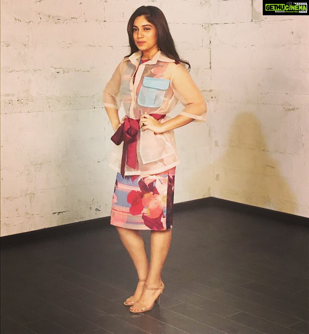 Bhumi Pednekar Instagram - Flirty and flowery for #ShubhMangalSaavdhan promotions in @kanikagoyallabel @misho_designs @aldo_shoes ❤️Managed by @hmehta75,styled by @aasthasharma612,assisted by @iammanisha,Makeup by @makeupwali,Hair by @nivatesurekha