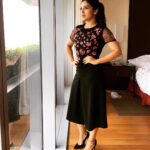 Bhumi Pednekar Instagram - Happy papy in Hyderabad for #TEPKpromotions. Managed by @hmehta75,styled by @aasthasharma612,assisted by @iammanisha,Makeup by @makeupwali,Hair by @nivatesurekha #toiletekpremkatha