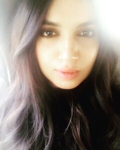 Bhumi Pednekar Instagram - Never bend your head, Always hold it high, Look the world straight in the eye - Helen Keller #sundayselfie #power #strength
