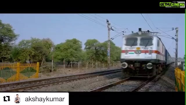 Bhumi Pednekar Instagram - Thodi hasi, thoda romance.. check out our new duet #HansMatPagliDuet! Out now 💁🏻💁🏻♂ @akshaykumar