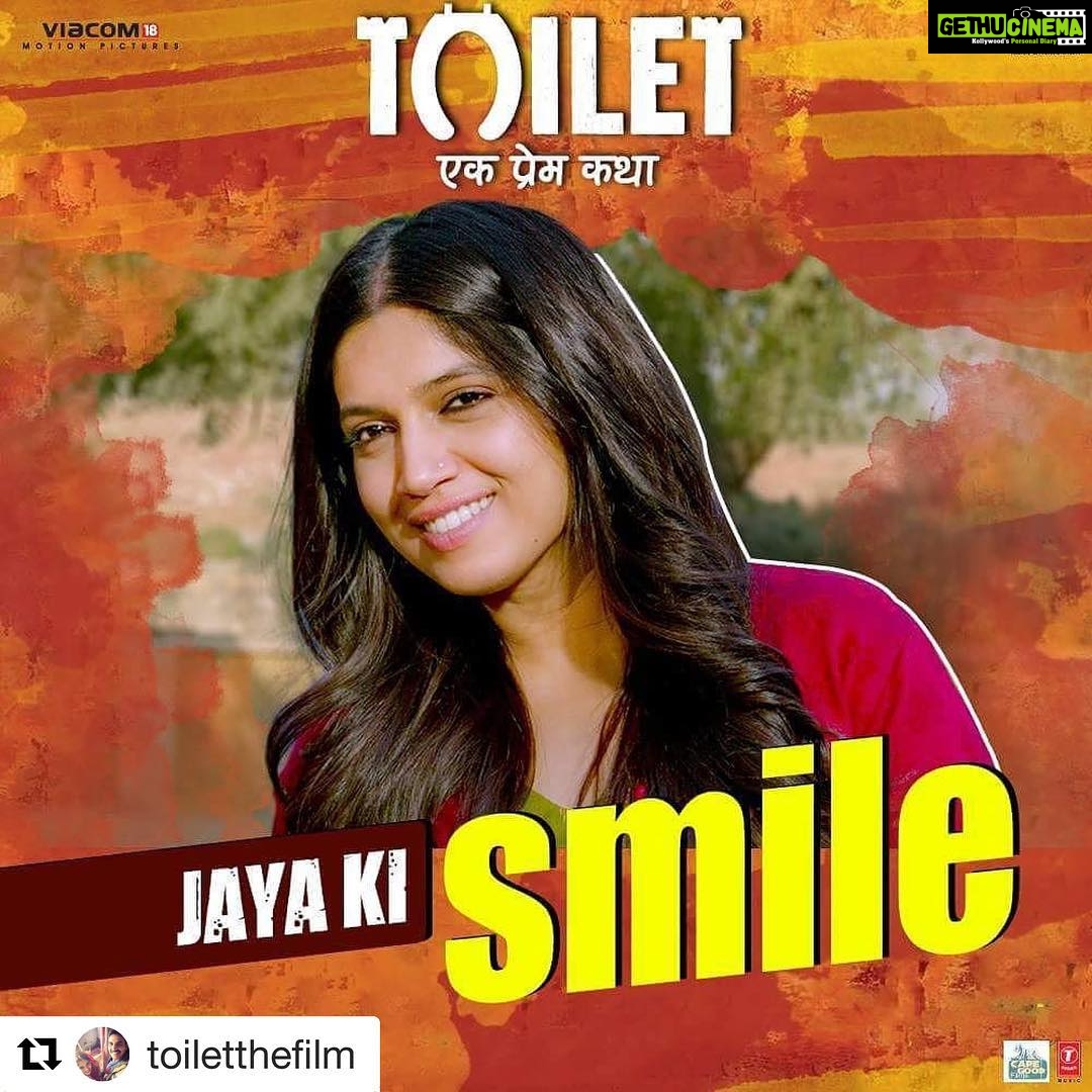 Bhumi Pednekar Instagram - #Repost @toiletthefilm (@get_repost) ・・・ A smile worth falling for. Watch Jaya in #ToiletEkPremKathaTrailer. Link in the bio. @akshaykumar @psbhumi @anupampkher @abundantiaent @viacom18motionpictures @fridayfilmworks @plancstudiosofficial @kriarj.entertainment @ivikramix @iprernaarora @neerajpofficial