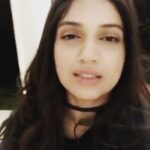 Bhumi Pednekar Instagram - Tired AF but Good weather and determination is all you need for a good selfie /velfie/videofie 😬✌🏻😐 #airinmyhair #shubhmangalsaavdhan #happygirlsaretheprettiest #Just Ananda