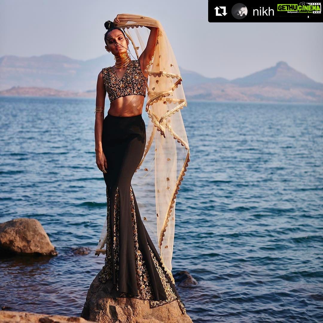 Bhumi Pednekar Instagram - Nikhil Thampi your clothes and you ❤Beautiful.Congratulations team. NT #Repost @nikhilthampi with @repostapp ・・・ SYLPH Face: @rachelbayros @shaderskavd // Anima Creative Management Photography: @arjun.mark Film : @thehouseofpixels Creative Direction and Styling: @mohitrai Beauty: @mehakoberoi #nikhilthampi #sylph