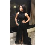 Bhumi Pednekar Instagram - It's Filmfare!!!! Styled by @shainanath hair and makeup @makeupwali ❤️😘⭐️ #jiofilmfareawards