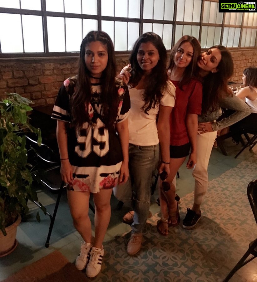 Bhumi Pednekar Instagram - ❤️❤️❤️ all i feel is pure love you guys #sisterlove #merrychristmas #tooglamtogiveadamn #happygirlsaretheprettiest #soulsisters