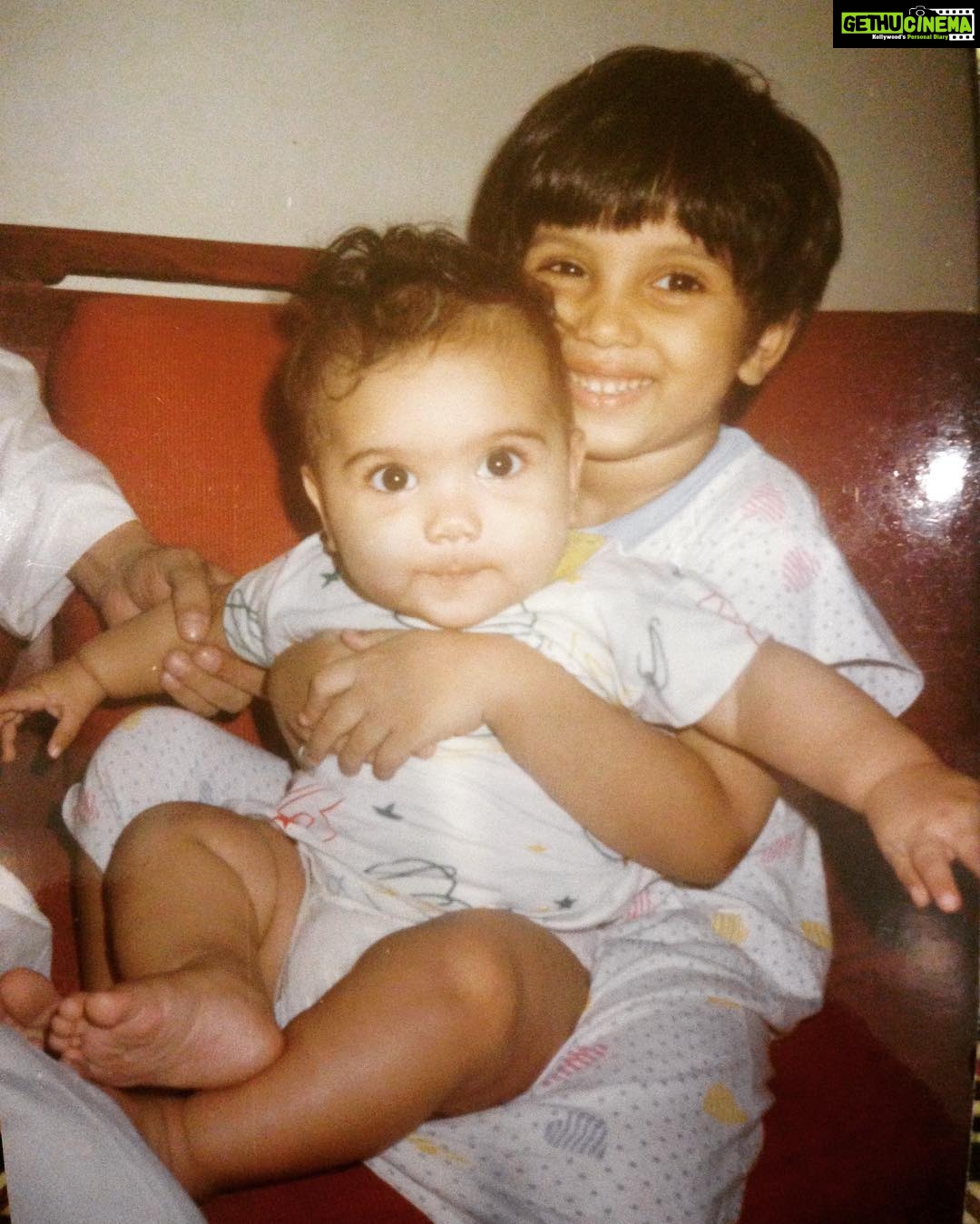 Bhumi Pednekar Instagram - Happy children's day my lovelies..may the child in you always be alive and kicking ❤️👯🙏🏻 #happychildrensday @samikshapednekar and I #nevergrowingup
