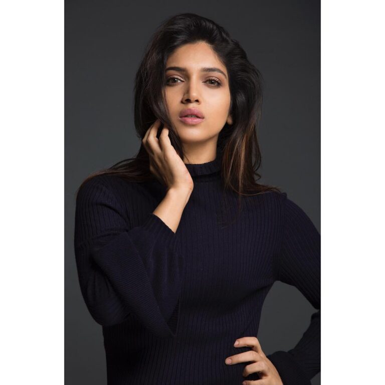 Bhumi Pednekar Instagram - Good Morning!!! my insta fam,going to share a few new clicks through the week, clicked by the genius @rahuljhangiani 🙏🏻🙏🏻🙏🏻, styled by the bomb queen @muskaan.goswami ❤️,hair and makeup @flaviaguimua @joseherreramakeup and 😘@hmehta75 ...more to follow soon #happypictures #mood😎 #poserforlife #tooglamtogiveadamn #rahuljhangianiphotography #filteronlyforcoffee