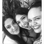 Bhumi Pednekar Instagram - Hello my ❤️❤️❤️ You both are being missed today @shanoosharmarahihai @shainanath #Lifeline #MainSquad #BigSmiles #happygirlsaretheprettiest #tooglamtogiveadamn